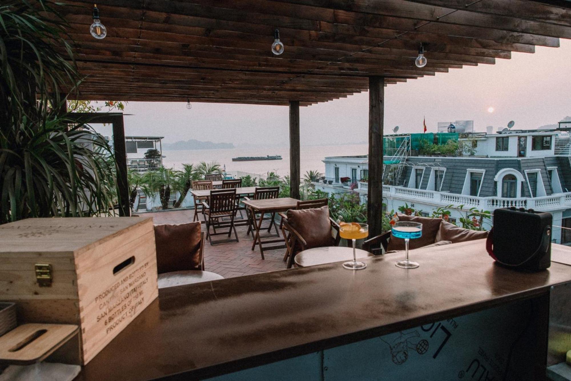 Hotel Deja Vu House Hạ Long Exterior foto